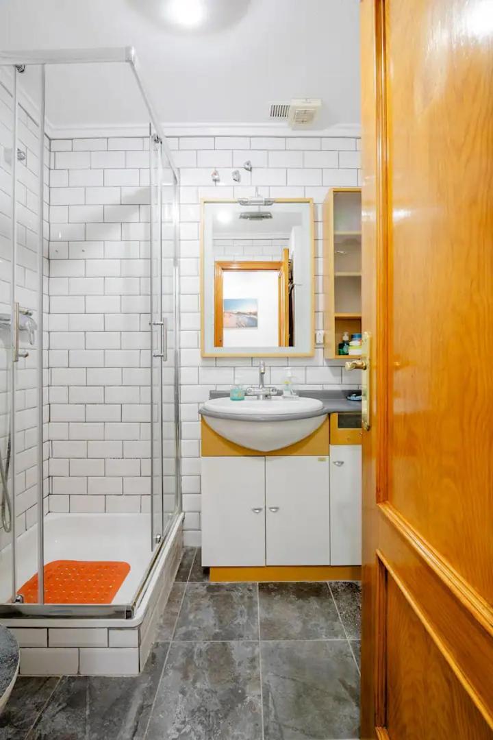 Apartamento Inteiro Acolhedor Perto Da Praia 또레비에하 외부 사진