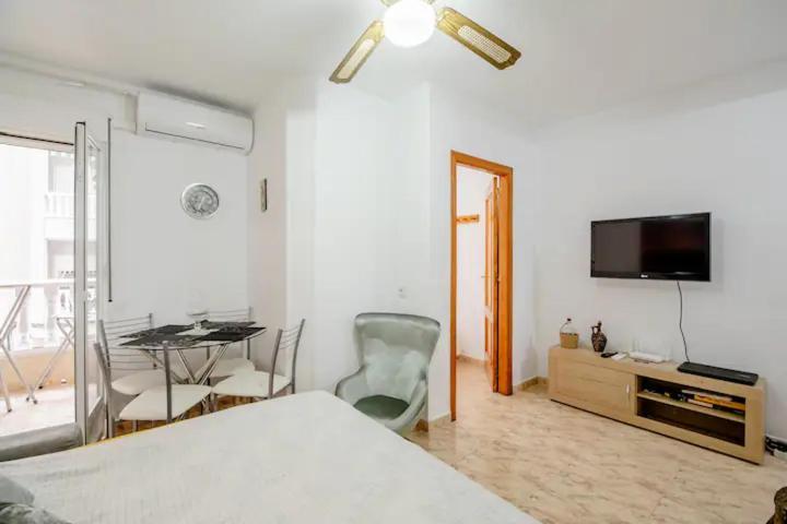 Apartamento Inteiro Acolhedor Perto Da Praia 또레비에하 외부 사진